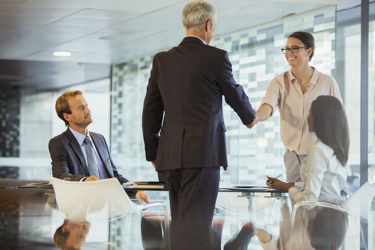 Entrevistas qual a melhor maneira de se apresentar