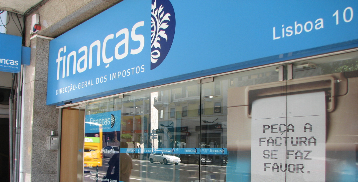 Governo: pré-reforma e prémios na função pública